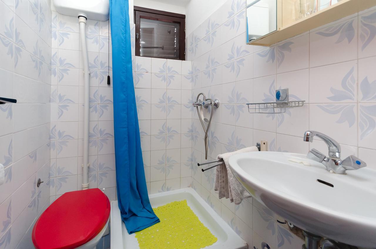 Apartments And Room Luka เคลโนวีซา ภายนอก รูปภาพ