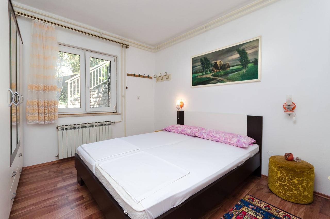Apartments And Room Luka เคลโนวีซา ภายนอก รูปภาพ